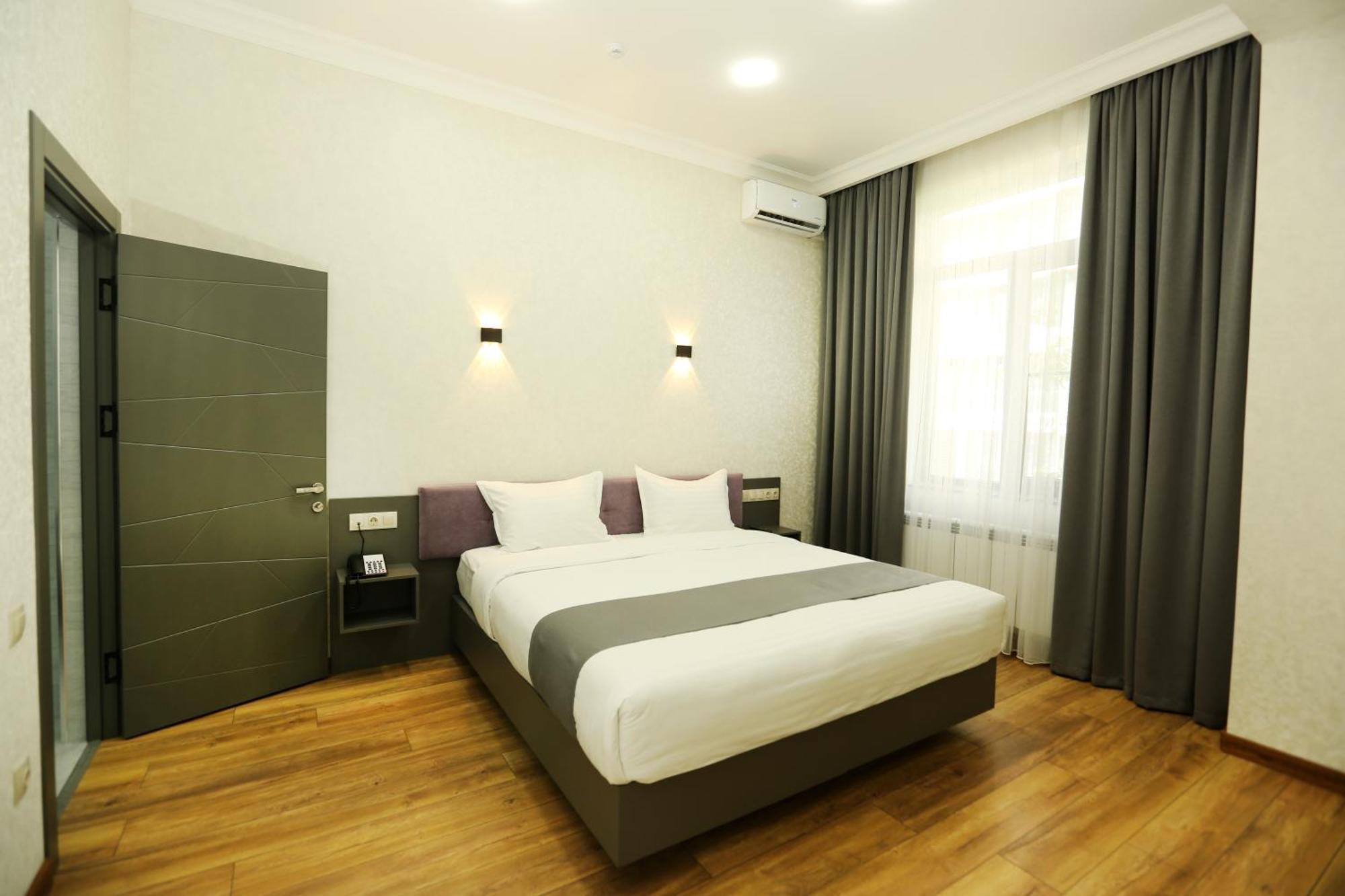 Parklane Hotel Taskent Exterior foto